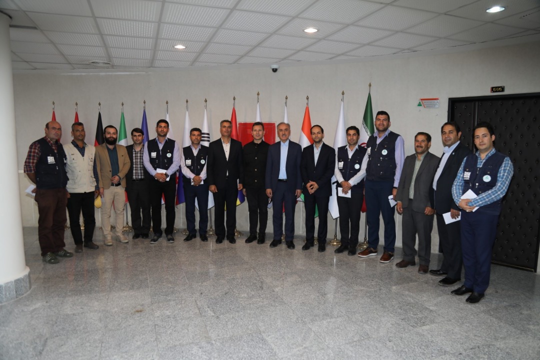 دیدار پرسنل مدیریت میراث فرهنگی و گردشگری سازمان منطقه آزاد ارس با مدیر عامل سازمان