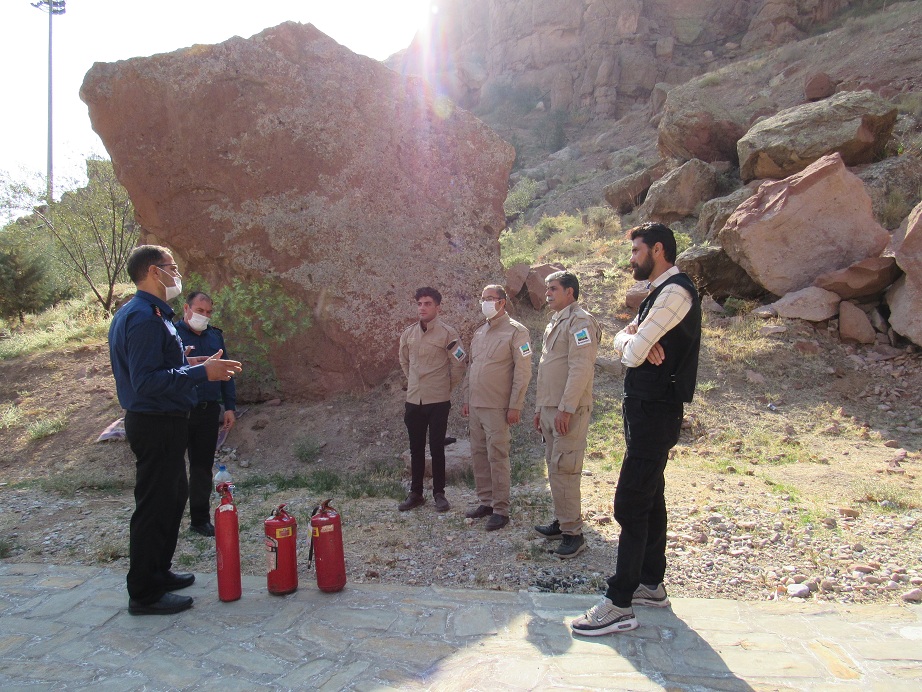 برگزاری کارگاه آتش نشانی و امداد و نجات برای ژئوگارهای ژئوپارک ارس