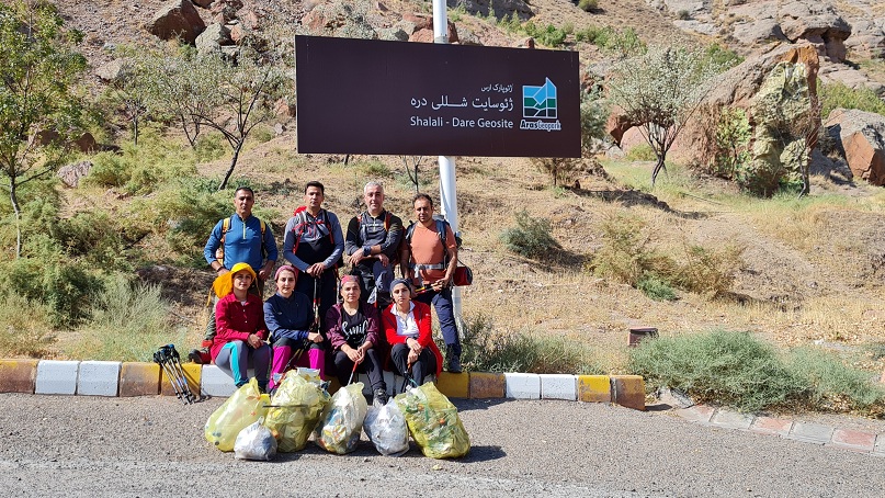 پاکسازی ژئوسایت شللی دره توسط گروه کوهنوردی آرازلی