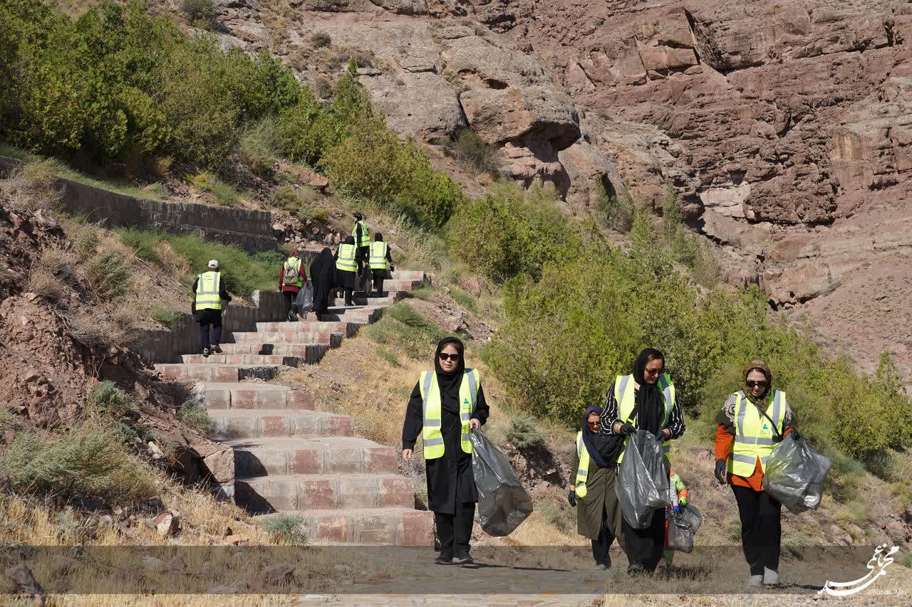 پویش پاکسازی ژئوسایت‌های ژئوپارک جهانی ارس با شعار «ارس، بدون زباله» برگزار شد.